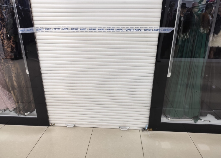 foto horia constantinescu in control la doraly mall magazine sigilate de inspectorii cjpc constanta 69b94ca473f40