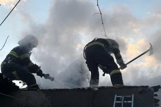 foto video casa cuprinsa de flacari la tulcea 69ab12f73b718