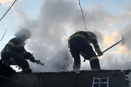 foto video casa cuprinsa de flacari la tulcea 69ab12f73b718