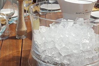 gheata nu este doar un consumabil este parte din infrastructura evenimentelor de pe litoral 69b3eab4ce7f5