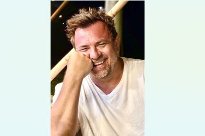 horia brenciu si familia blocati temporar la kuala lumpur cu cata usurinta poate devia un razboi destinele oamenilor 69a3f16238308