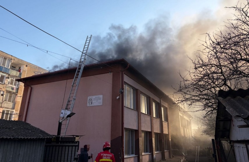 incendiu la un centru de plasament din aiud judetul alba mai multi copii evacuati 69b821afb284c
