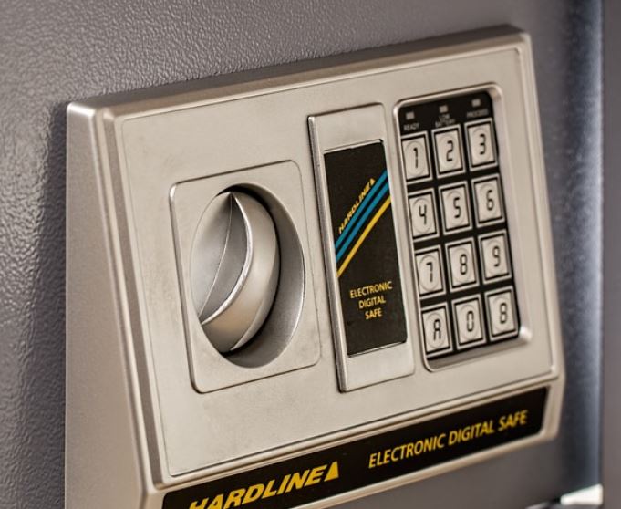 jaf la o primarie din judetul galati ar fi fost furati bani din seiful institutiei 69c5112ac7bd5