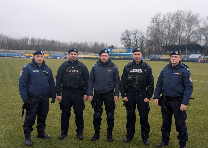 jandarmii gmj constanta asigura masurile de ordine publica la meciul de fotbal dintre afc unirea slobozia si fc rapid bucuresti 69a577eb772c2