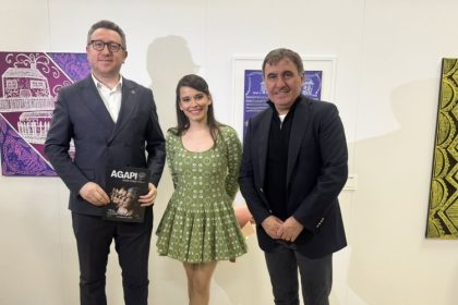 kira hagi in prim plan la muzeul national al taranului roman directorul institutului yunus emre la vernisajul expozitiei agapi 69aa77f70bf4f