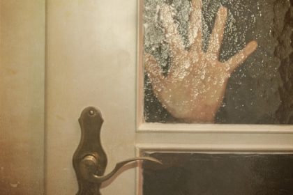 legea privind informarea asupra traficului de persoane promulgata mesaje obligatorii in hoteluri aeroporturi si agentii 69c4181ba15a2