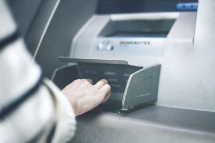 mai multe banci anunta cresteri de comisioane pentru clienti 69a68d60c857d