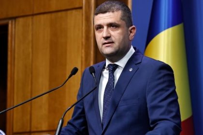 ministrul apararii sustine ca prezenta militarilor nato in romania sporeste siguranta in fata amenintarilor externe 69c12ed0c0c42