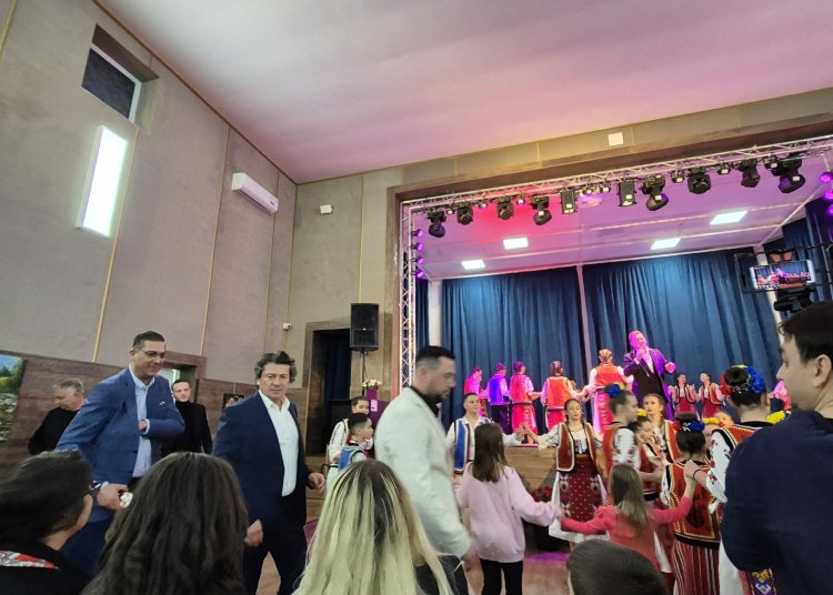 misiune grea pentru liderii psd constanta fac turul petrecerilor organizate de colege si colegi in timp ce se pregatesc pentru alegerile interne 69ab62a0c5597