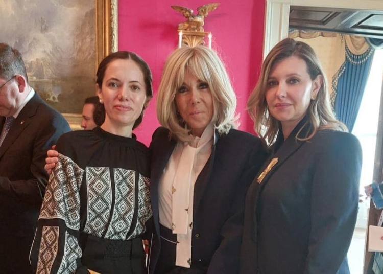 moment de prestigiu pentru romania la casa alba tinuta inspirata din ia romaneasca purtata de mirabela gradinaru la summitul de la washington 69c45e8b773ae