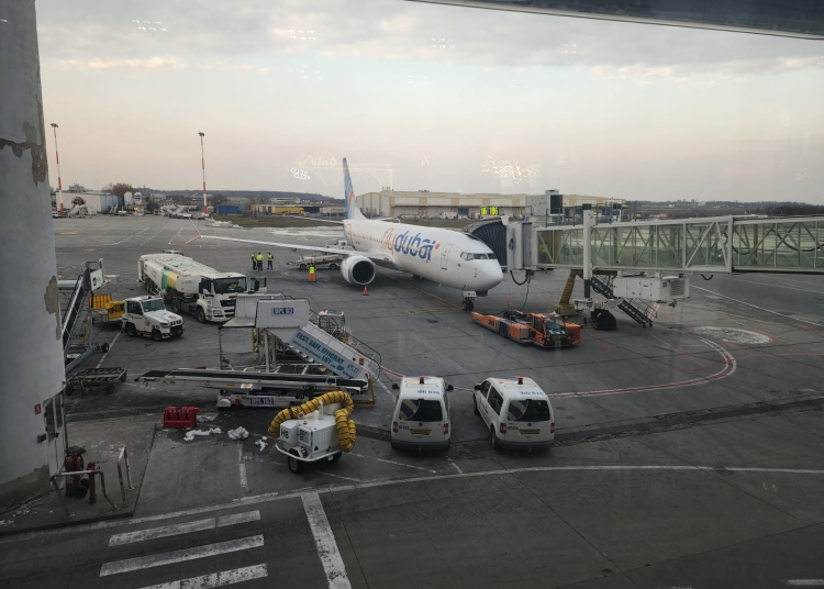 o areonava fly dubai efectueaza in aceasta seara o cursa romania emiratele arabe unite 69a9ac2f75c3d