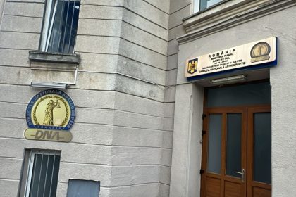 oficial de la dna despre sefii vamii care luau mita in portul constanta 69ab0469d483f