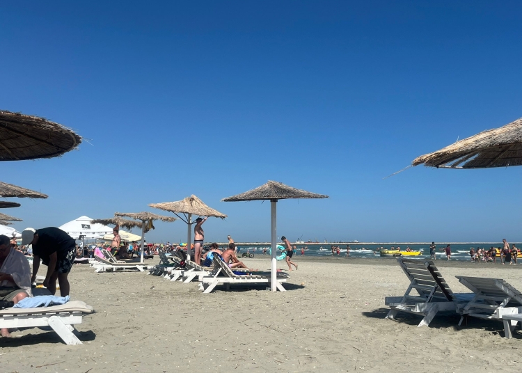 participare record la licitatiile pentru plajele din navodari scandal firmele nemultumite contesta procedura 69af466b99ce2