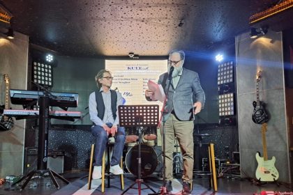 peter sragher o voce care traverseaza granite culturale prezent la constanta de ziua internationala a poeziei 69bf0a5f1cd35