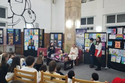 poeta gabriela dobre si fantastica aventura japoneza intalnire memorabila cu cititorii la constanta 69a90a5862504