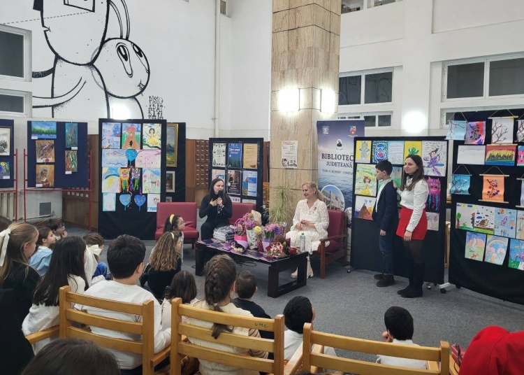 poeta gabriela dobre si fantastica aventura japoneza intalnire memorabila cu cititorii la constanta 69a90a5862504