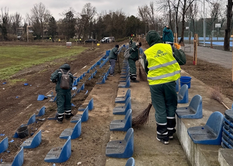 polaris continua actiunile de ecologizare interventie ampla la palatul copiilor din constanta 69c7870669059