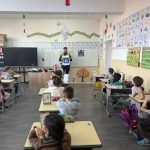 politistii din mangalia au predat lectii de educatie rutiera elevilor de la scoala george cosbuc din 23 august 69aaf34edfc3b