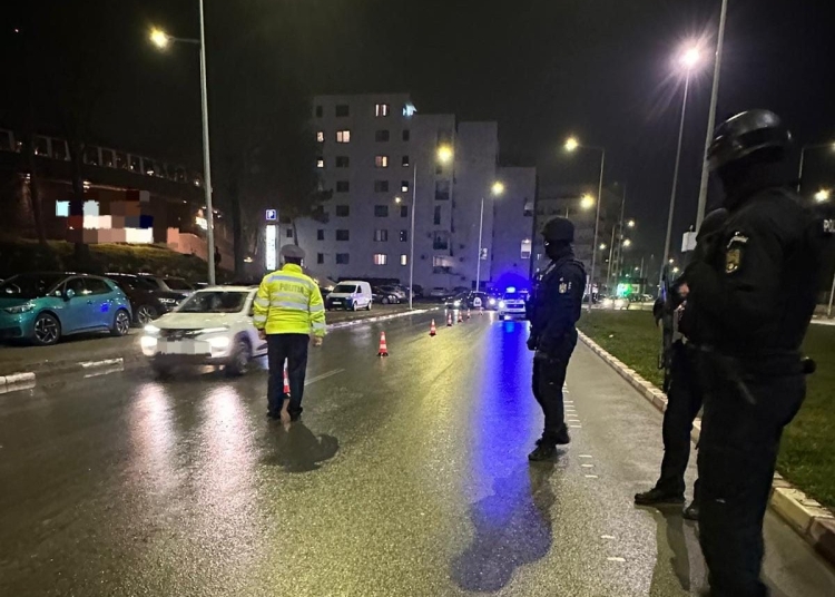 politistii din navodari au aplicat 25 de sanctiuni si au retinut patru permise 69c917cb119e8