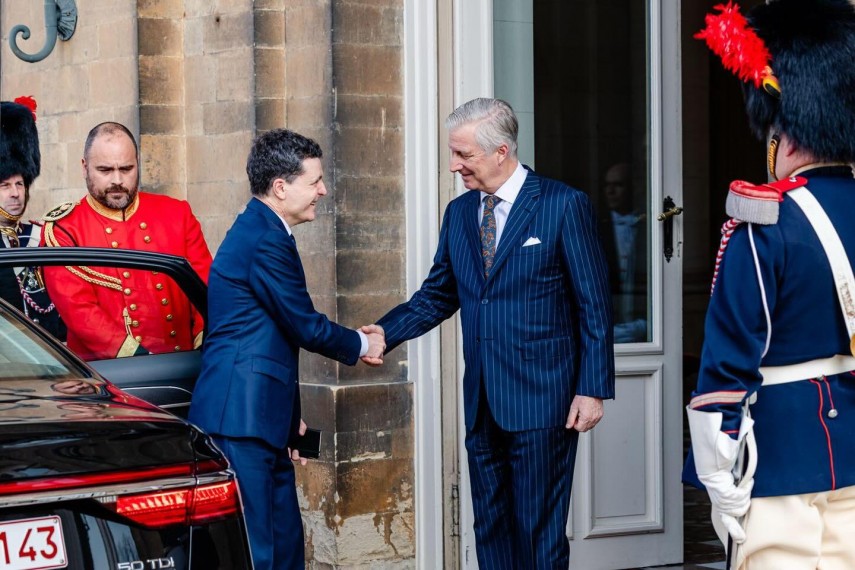 presedintele nicusor dan o onoare si o bucurie sa ma intalnesc astazi la bruxelles cu majestatea sa regele philippe 69bd71f9dbb79