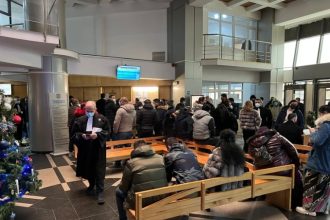 rasturnare de situatie intr un proces civil intre vecini se judeca de ani buni pentru a se stabili care dintre ei este proprietarul unui teren 69a75de7bb1e5