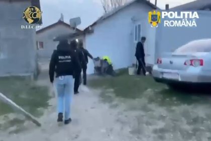 suspecti de trafic de persoane si proxenetism retinuti de procurorii diiucot 69bd7c8c3feab