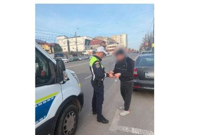 sute de amenzi pentru pietoni si biciclisti intr o singura zi 69ba7a8859a84