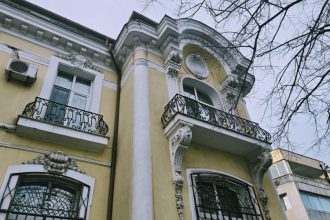 teodosie nu se lasa actiuni in instanta pentru pastrarea vilei monument istoric primita in folosinta prin decret semnat de nicolae ceausescu 69cb94dfa400e