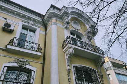 teodosie nu se lasa actiuni in instanta pentru pastrarea vilei monument istoric primita in folosinta prin decret semnat de nicolae ceausescu 69cb94dfa400e