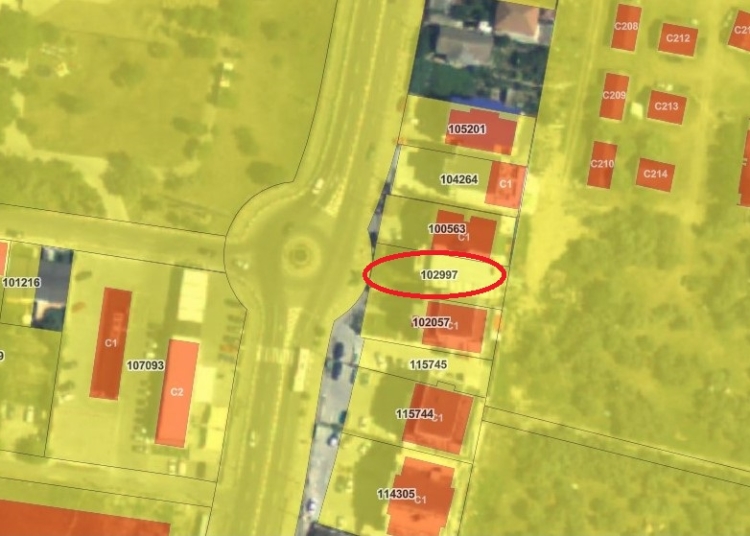 terenul pe care se afla un bloc cu patru etaje din navodari scos la licitatie 69bb4403a80c7