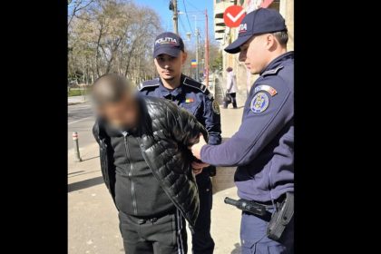 tiktokerul mogosu fugar din arest la domiciliu capturat de seful politiei constanta aflat in timpul liber o lectie de tact experienta si interventie la obiect 69ac58f40b052