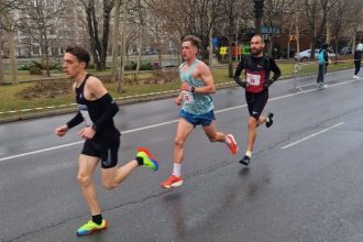 triatlonistul carol popa dublu medaliat la campionatul national de alergare pe sosea 10 km galerie foto 69c26df5b82ae