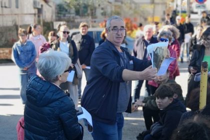 tur ghidat oferit de mina constanta si comunitatea elena elpis de ziua nationala a greciei 69c2c957c4e30