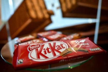 un camion cu 12 tone de batoane de ciocolata kitkat a disparut intre italia si polonia 69c7f083bb3ed