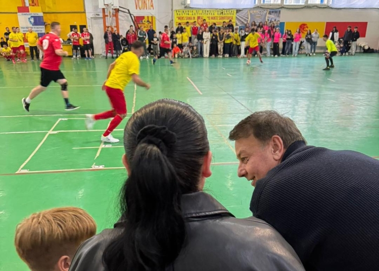 video comunitatea din valu lui traian s a mobilizat pentru melisa o tanara afectata grav de o o complicatie neurologica aparuta in urma gripei 69c9af6a18ca8