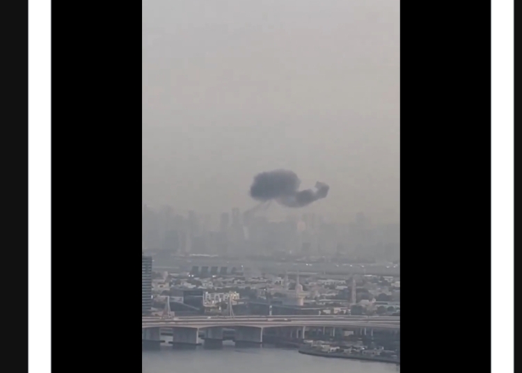 video explozie in aeroportul din dubai avioanele se rotesc deasupra aeroportului 69abec9b5cda7