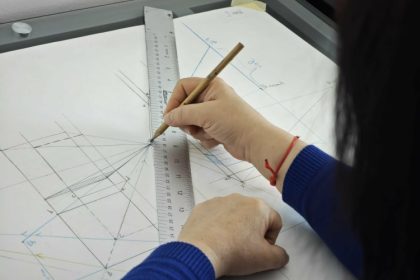 video galerie foto laboratorul de design si graphic design al facultatii de arte dotat gratie eroilor de la gala luminilor editia 2025 urmeaza editia 2026 69a8d98e9de47