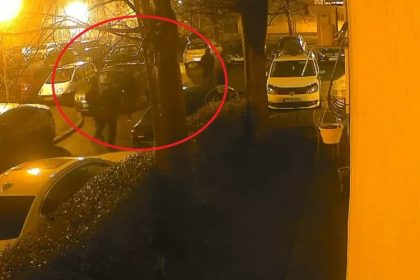 video locatarii din poarta 6 sustin ca sunt terorizati de grupuri de tineri mascati 69ca702492995