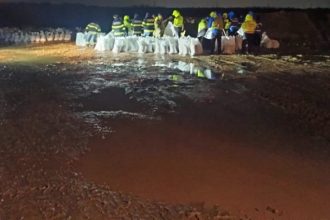 viitura de pe raul putna in desfasurare apele romane au intervenit 69ca2db02520a