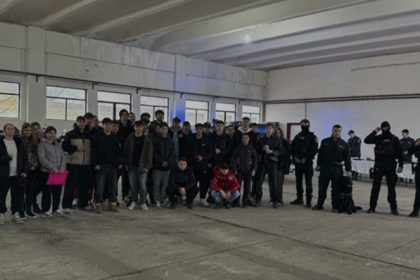 vizita la jandarmerie in cadrul programului scoala altfel 69caab7583671