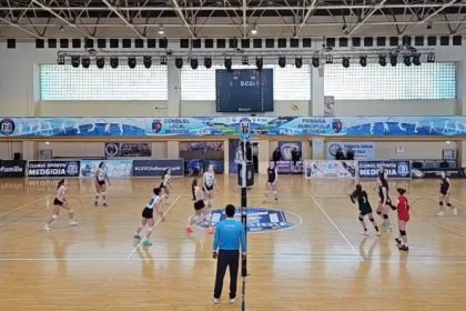 voleibalistele under 17 calificare la turneul semifinal i dupa un parcurs fara cusur galerie foto 69aee6bcd572a