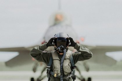 26 aprilie ziua mondiala a pilotilor onoare si profesionalism la inaltime 69ee24f9986df