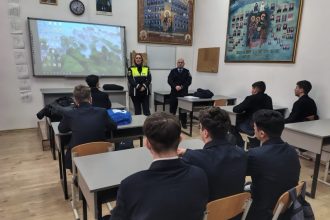 activitati preventive in scolile din tulcea peste 270 de elevi informati de politisti despre violenta si siguranta 69ecbdb9a68ee