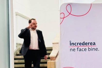 alexandru rogobete a predat astazi mandatul la ministerul sanatatii reforma nu este despre o functie ci despre continuitate 69ef411193155