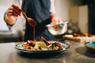 antreprenoriatul din constanta prinde avant o noua firma din domeniul restaurantelor esef catering srl 69ecc84c4641b