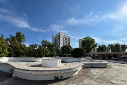 bucovala poate demola o piscina pentru a face loc unui apart hotel cu opt etaje 69d301e65a53e