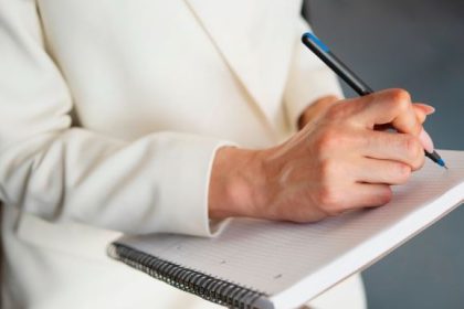 business nou de servicii personale in amzacea 69dccc8674b1c