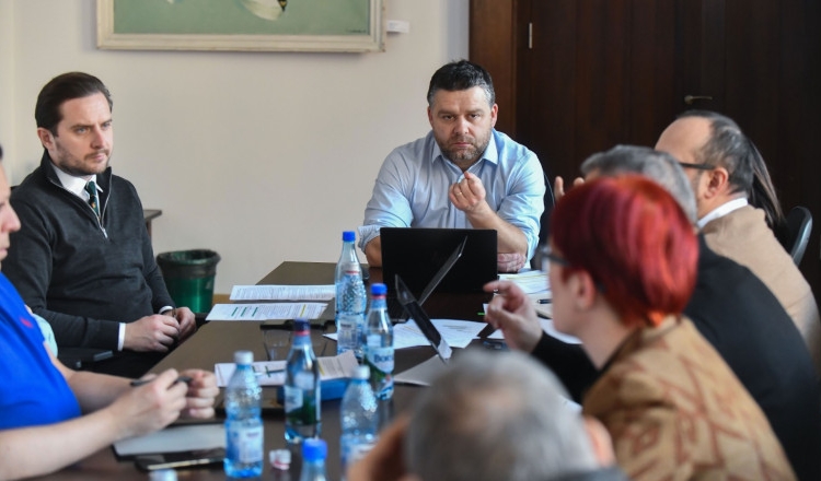 consiliul general al capitalei a aprobat reorganizarea primariei 122 de posturi vor fi desfiintate 69ce48b810c5b