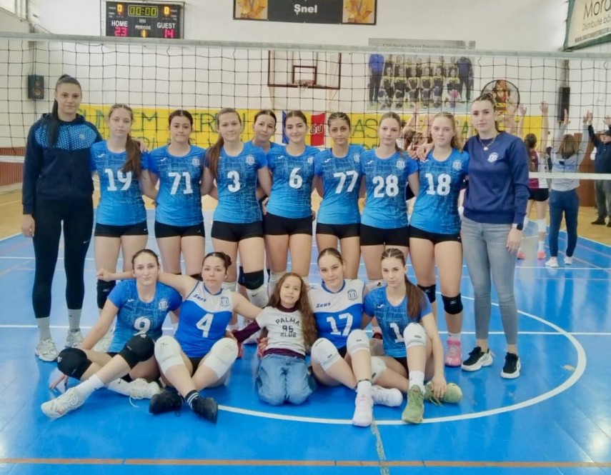 cs medgidia a fost aproape de calificarea la turneul semifinal ii au dus meciuri grele si frumoase la fileu galerie foto 69de5d2fba8a3