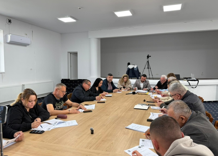 cum se vor imparti banii de la bugetul comunei lumina strazi trotuare utilaje trenulet electric 69e548861708c